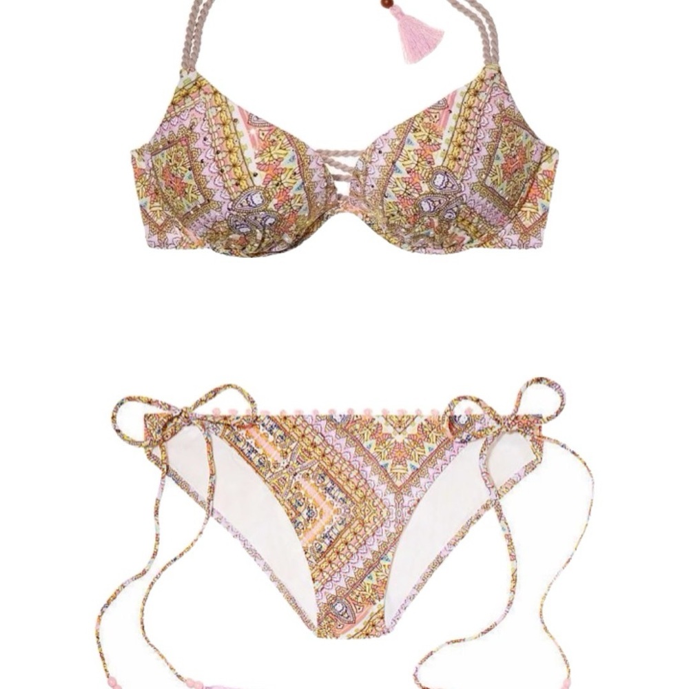 Victoria's Secret Escape Paisley Embellished Color 36B Bottoms: size small